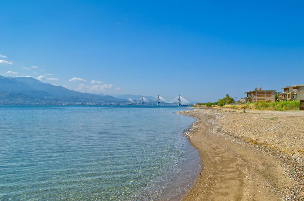 Epipleon Luxury Suites -104- Δωμάτιο 35Τμ Με Βεράντα 35Τμ Μπροστά Στη Θάλασσα Nafpaktos Exterior foto
